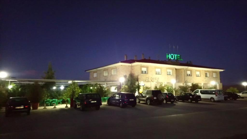 Hotel Restaurante Sostenible La Laguna 브로사스 외부 사진