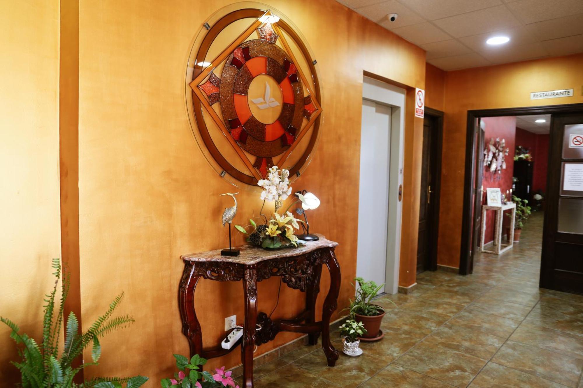 Hotel Restaurante Sostenible La Laguna 브로사스 외부 사진