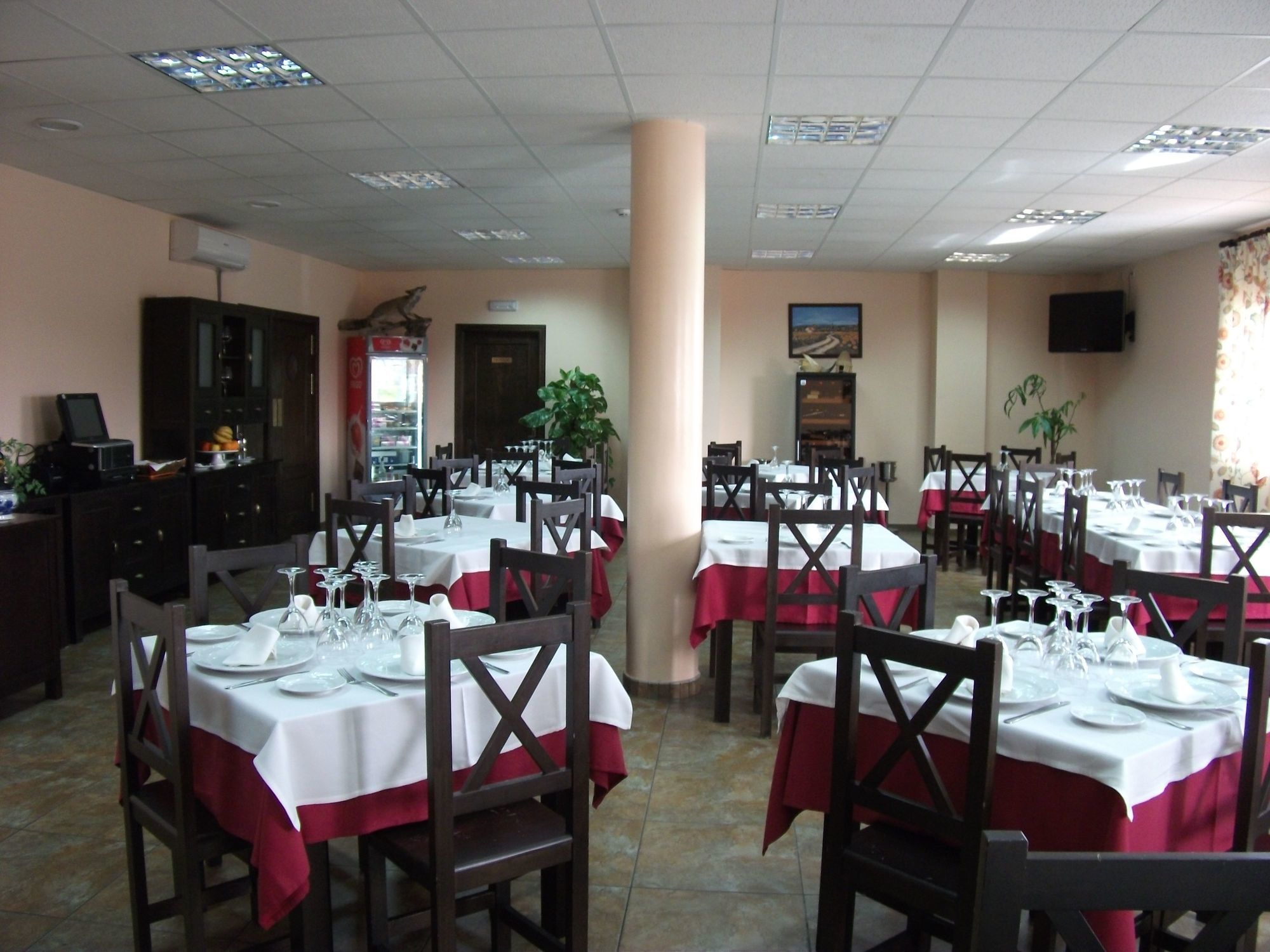 Hotel Restaurante Sostenible La Laguna 브로사스 레스토랑 사진